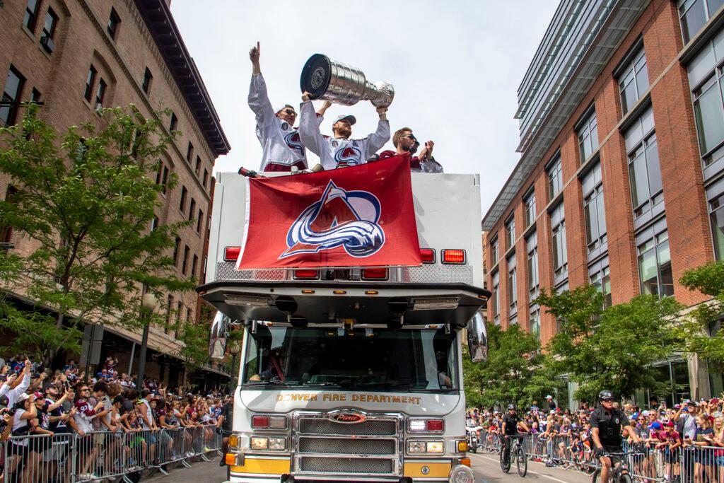 POY-2022-MACKINNON-AVALANCHE-STANLEY-CUP-PARADE