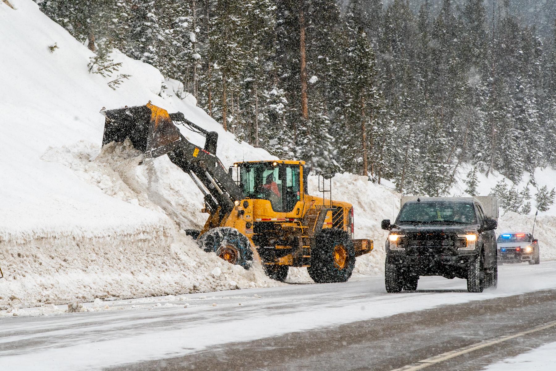 20230312-SNOW-PLOWS-RABBIT-EARS-PASS-STEAMBOAT-WINTER-WEATHER