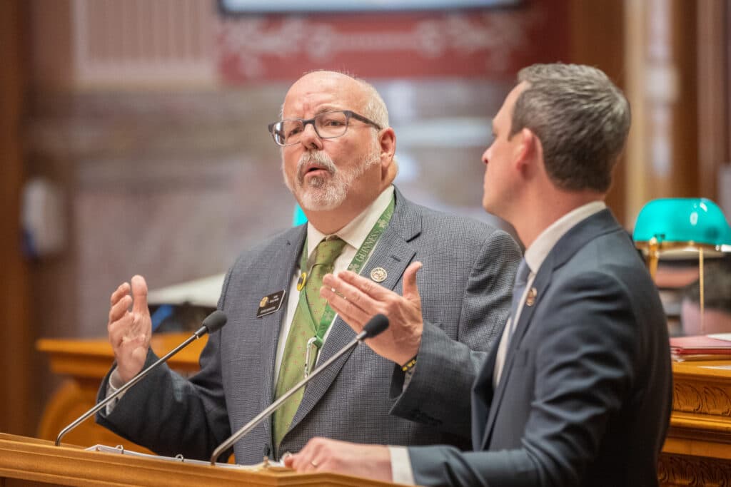 20230306-LEGISLATURE-SENATE-GUNS-DEBATE
