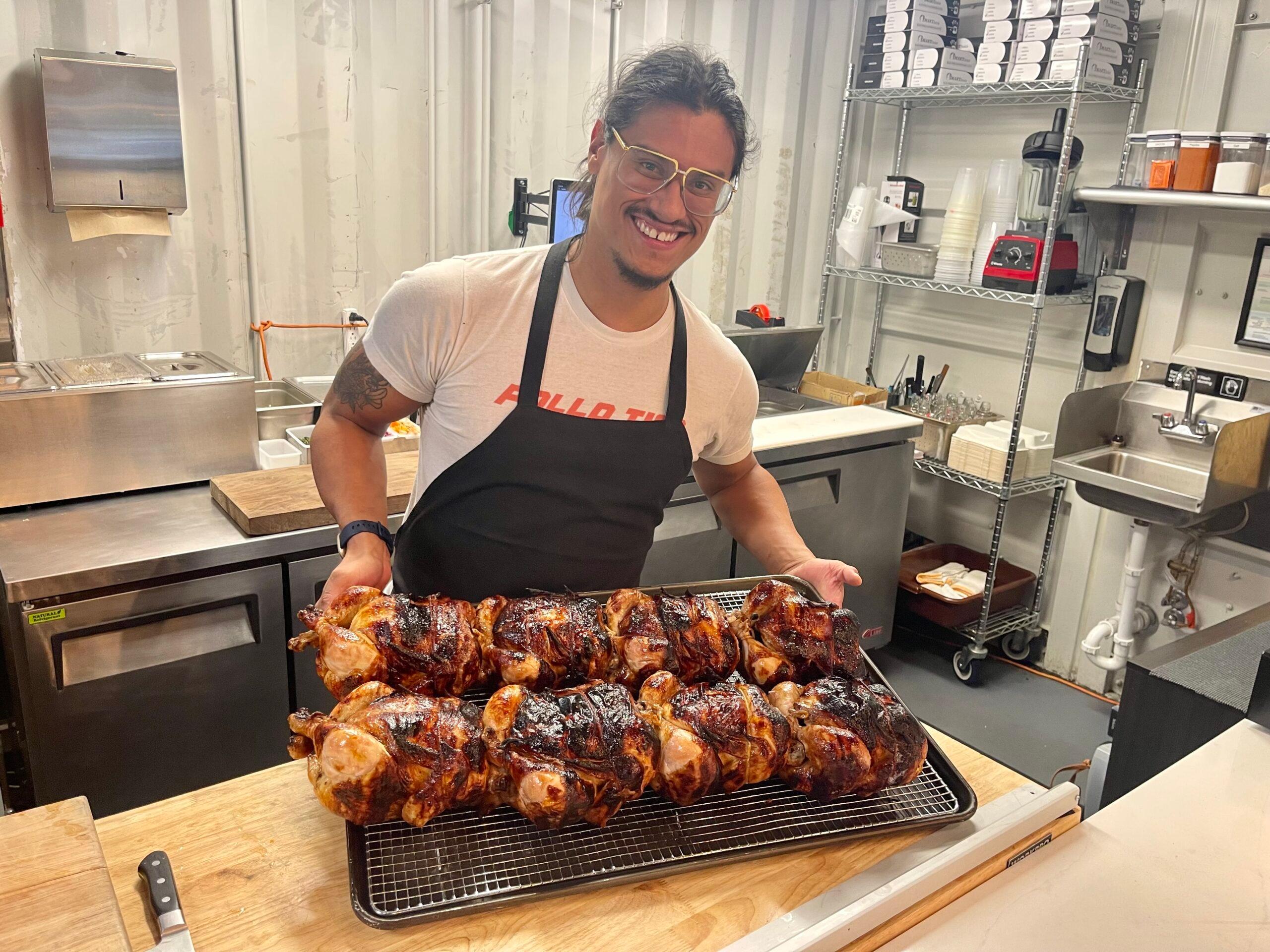 Chef Byron Gomez Pollo Tico