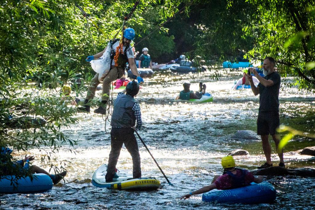 boulder-tube-to-worrk-day-summer-hot-weather