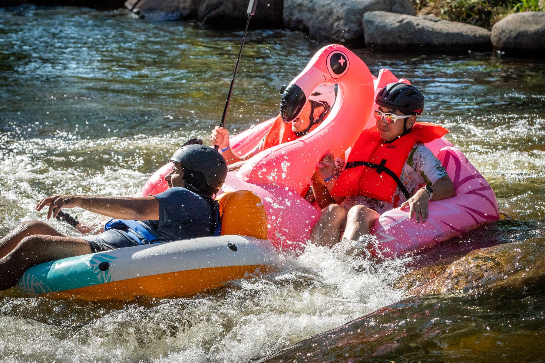 boulder-tube-to-worrk-day-summer-hot-weather