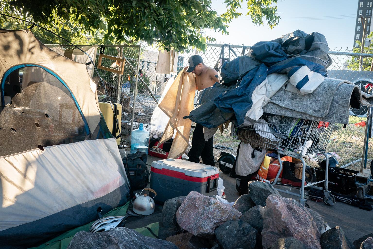 homeless-sweep-denver-20230804