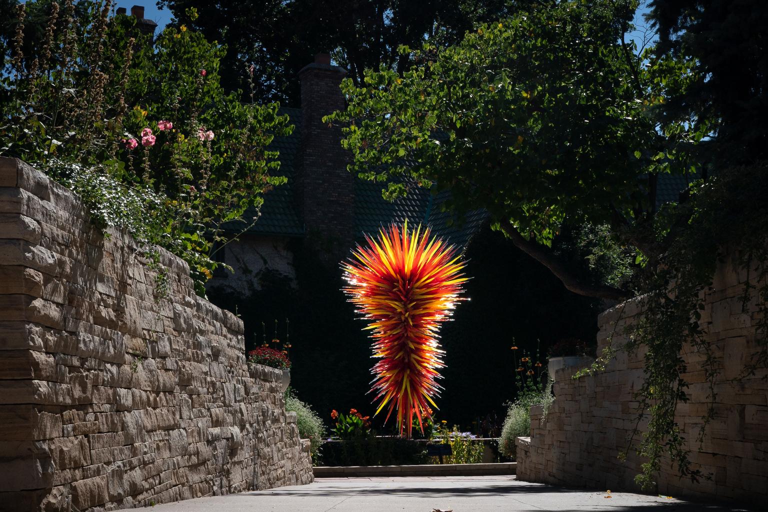 CHIHULY GLASS SCULPTURE DENVER BOTANIC GARDENS