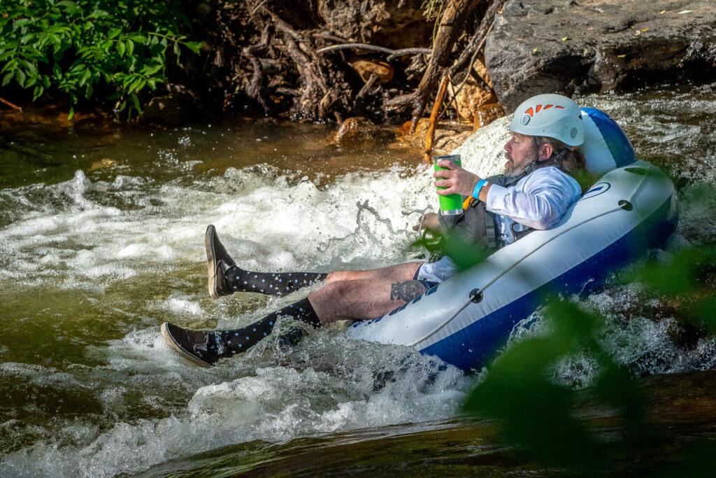 boulder-tube-to-worrk-day-summer-hot-weather