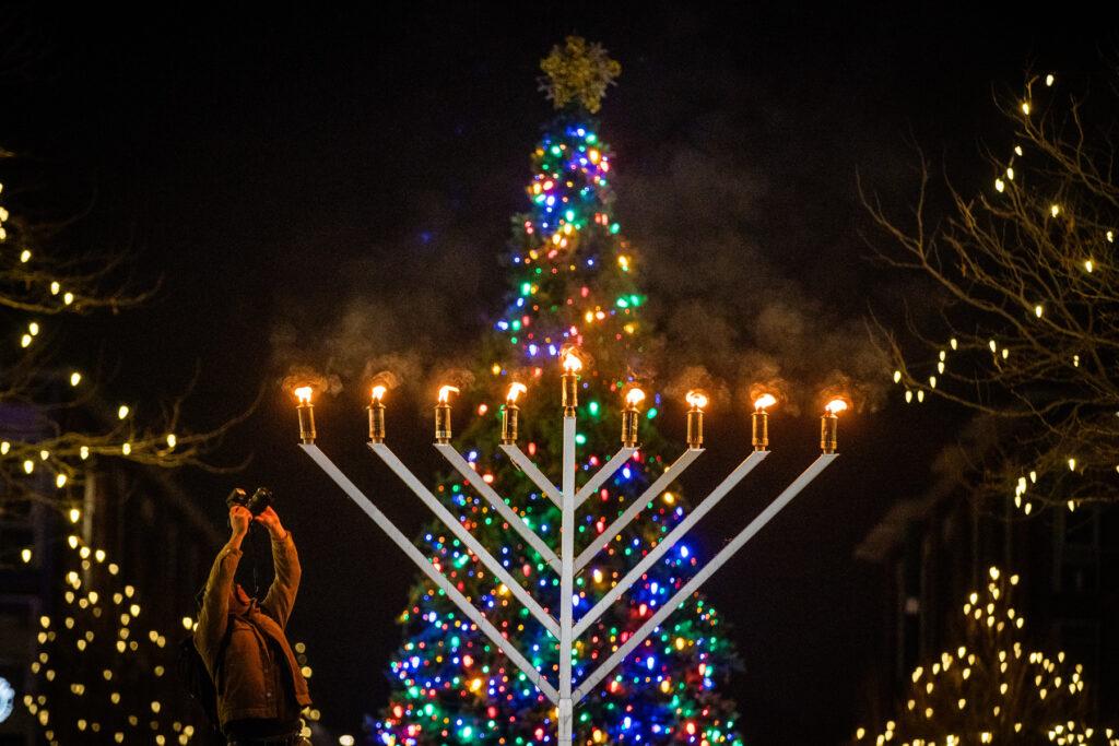 2023YIP12-JEWISH-MENORAH-DENVER-CENTRAL-PARK