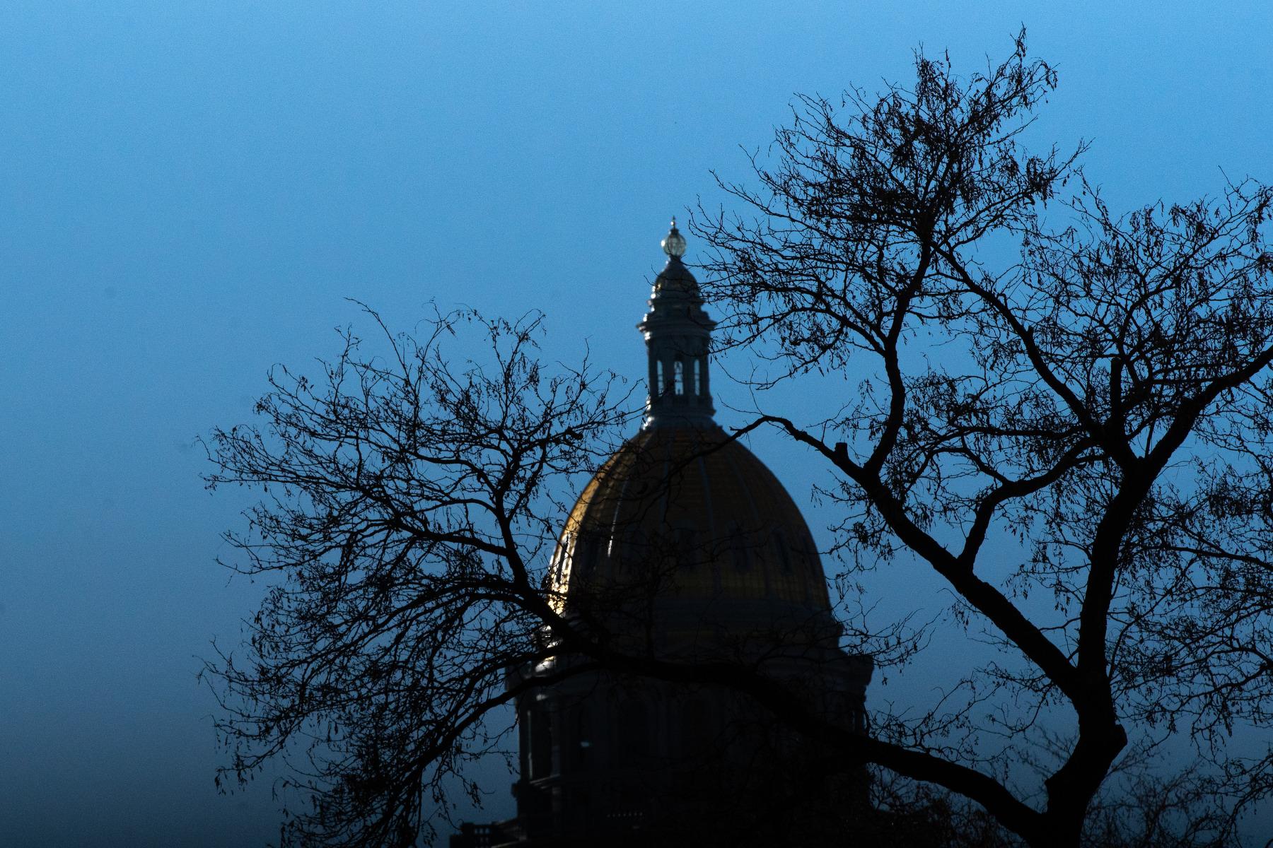 240110-LEGISLATURE-OPENS-GOLD-DOME