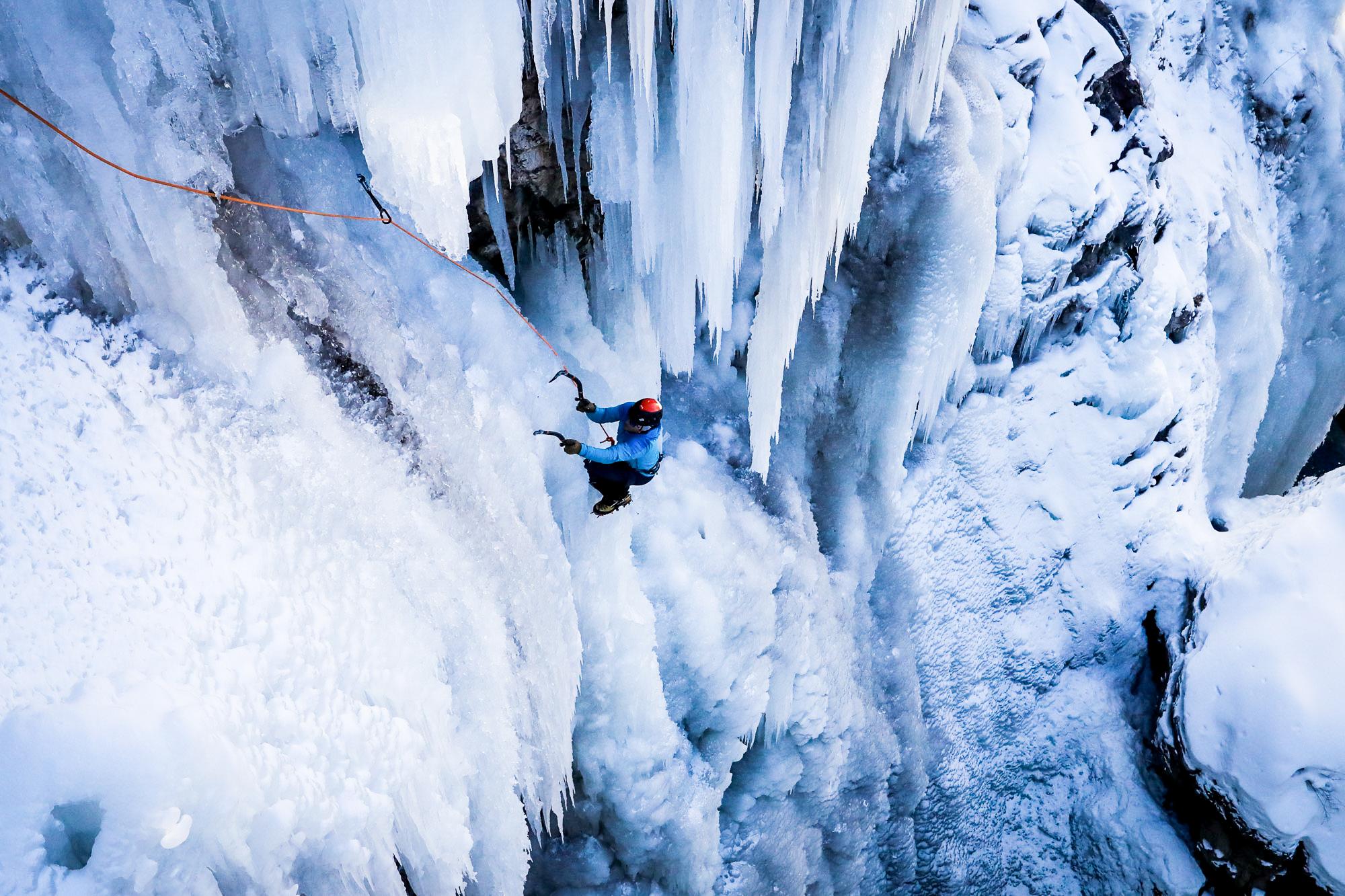 220122-OURACY-ICE-CLIMBING