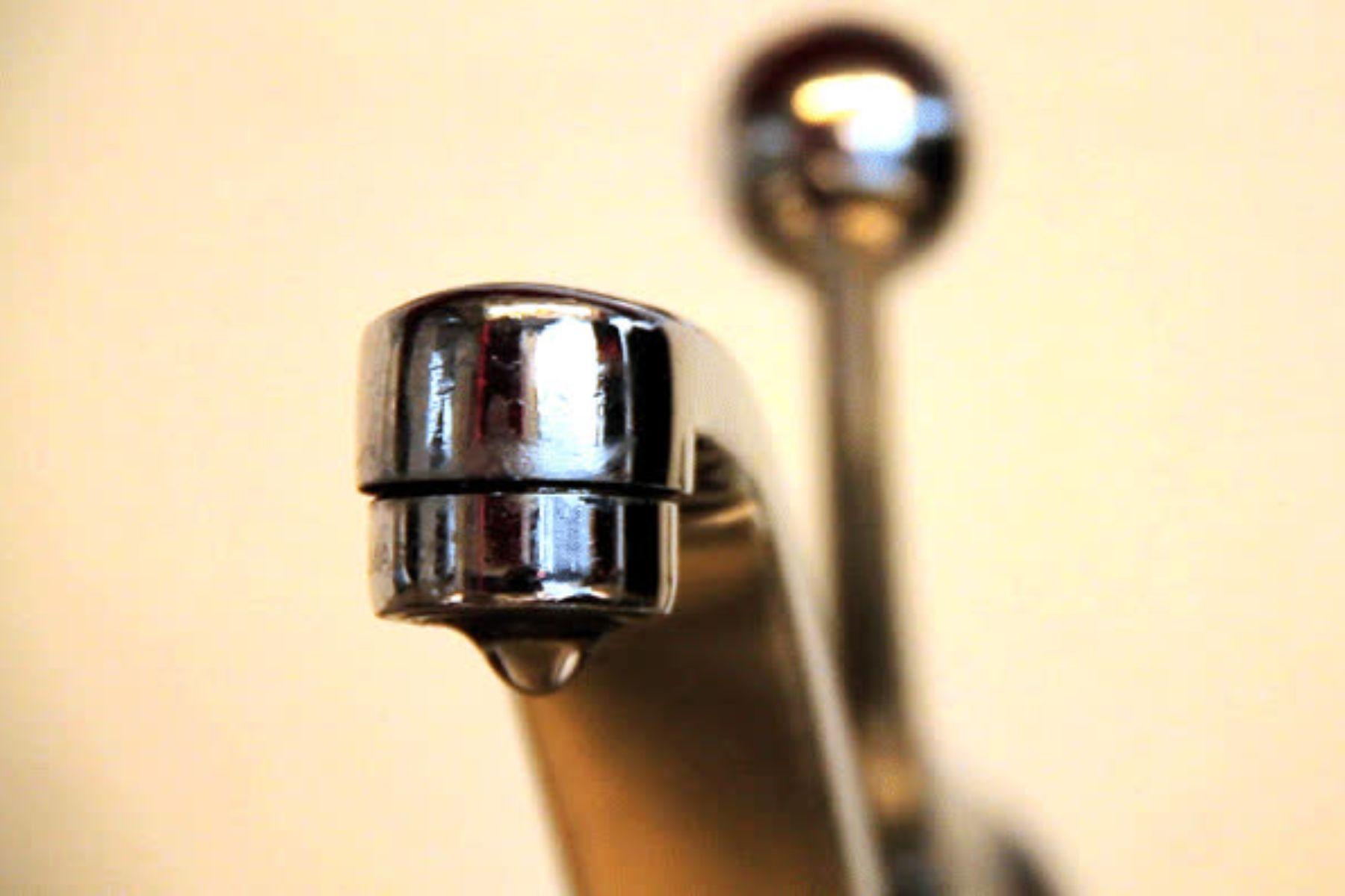 A dripping faucet