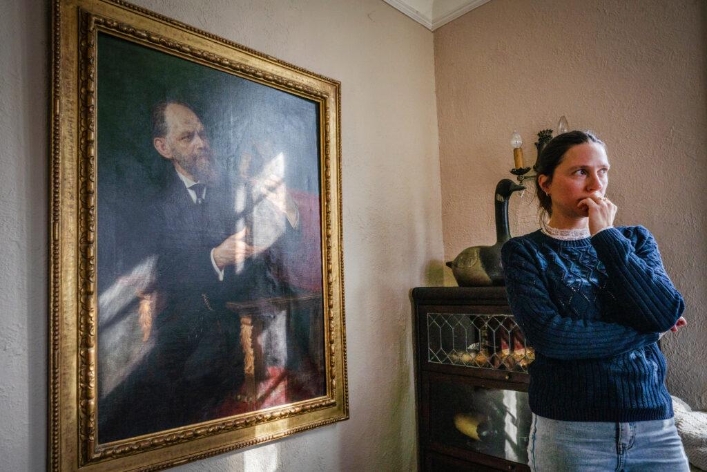 Nina McGehee Nazi Repatriated Art