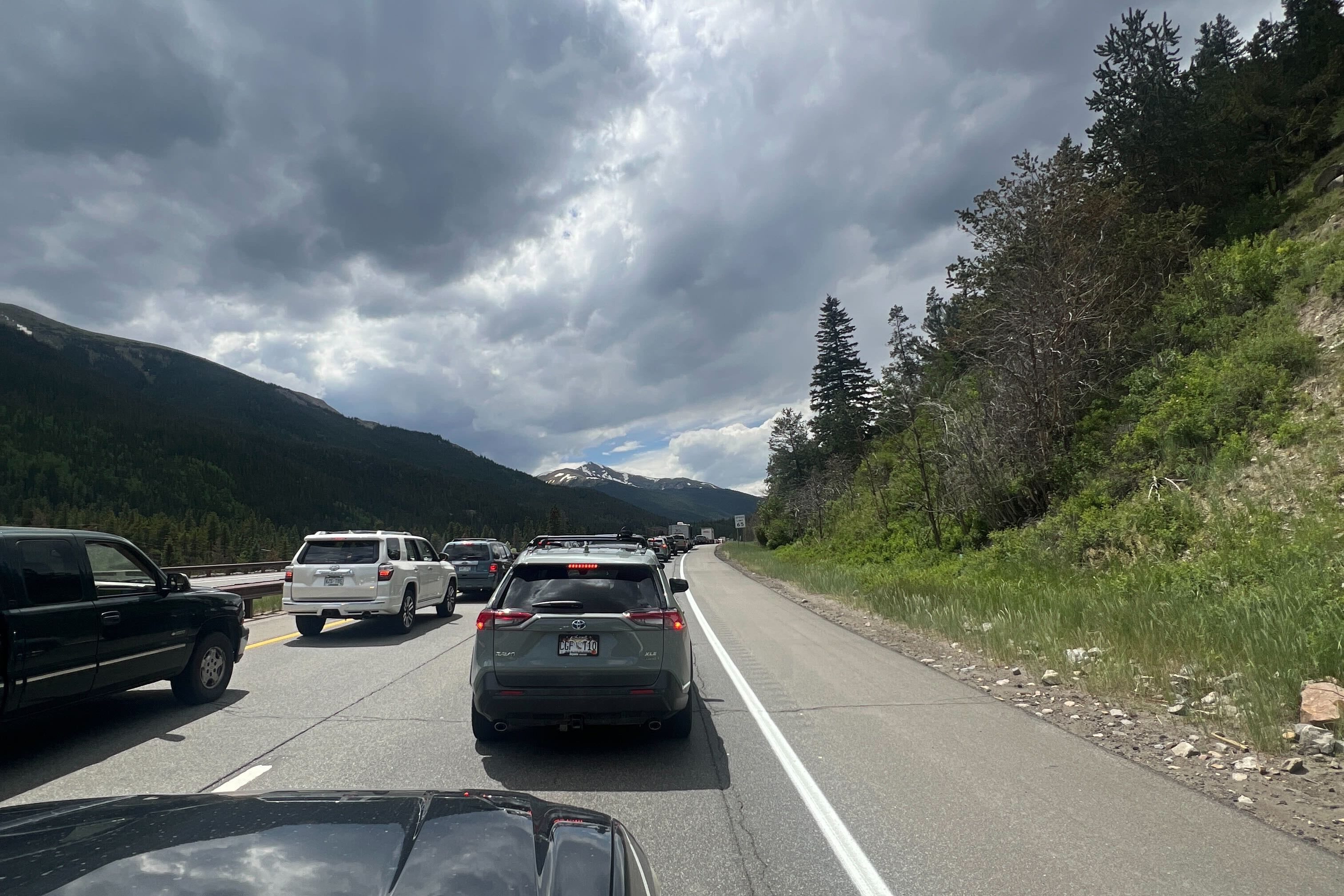 stalled cars on the road