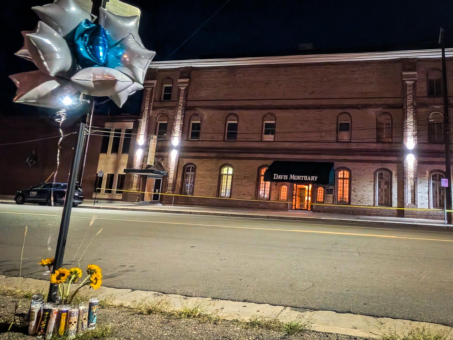 DAVIS MORTUARY POLICE TAPE