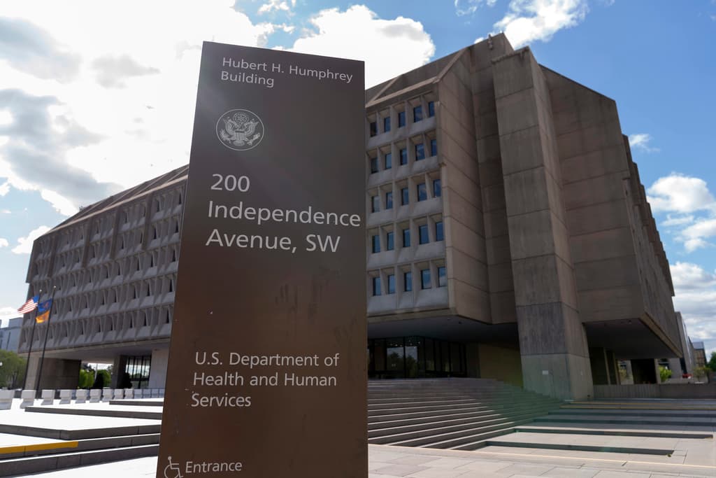 The U.S. Department of Health and Human Services sign