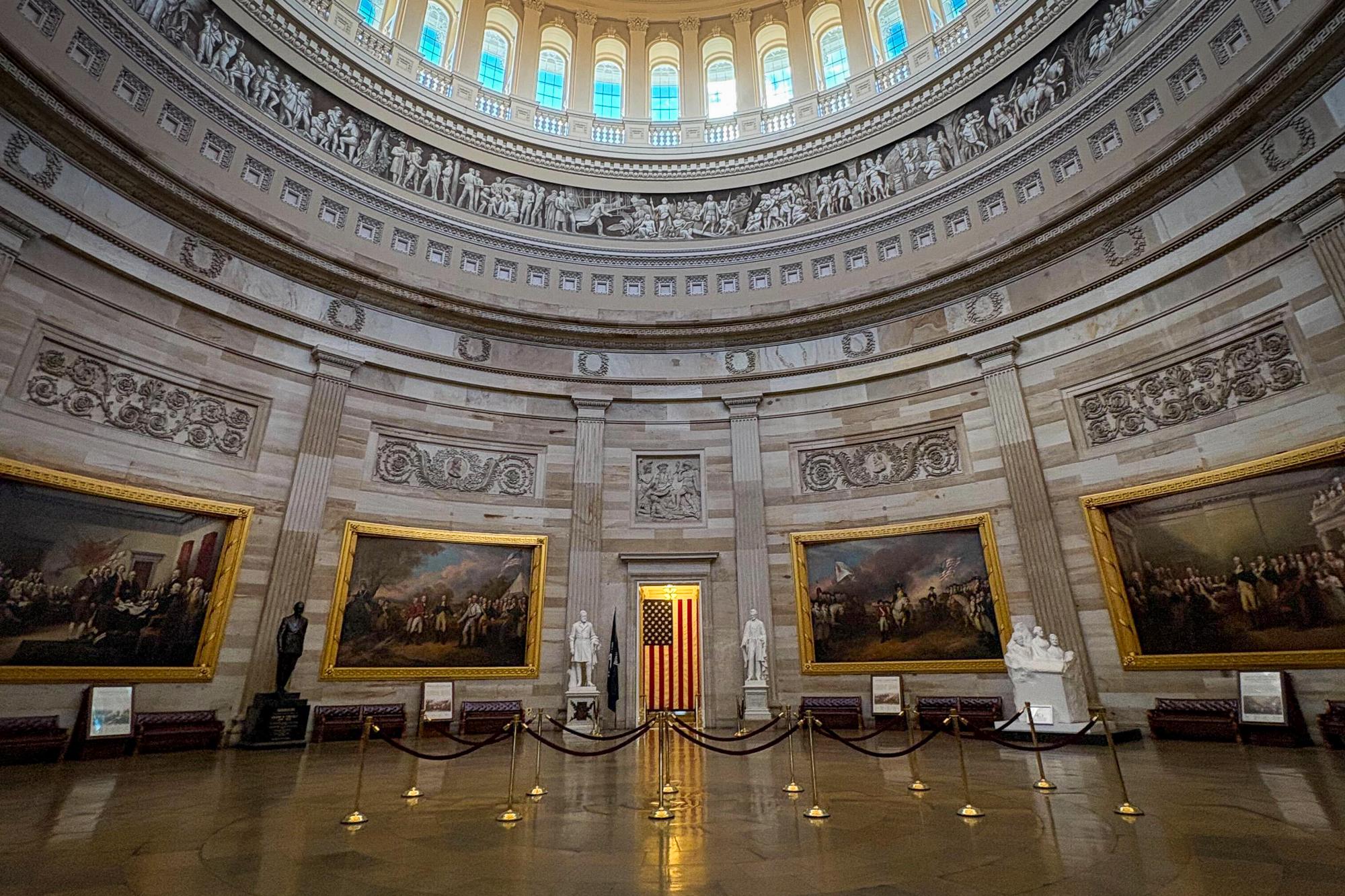 20251030-congress-shutdown-empty-capitol