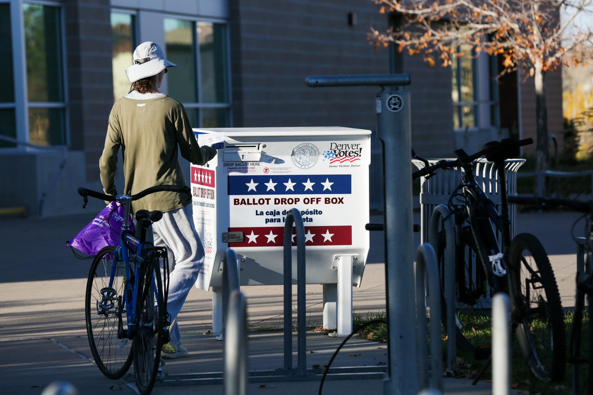 ELECTION-DAY-VOTING-CENTRAL-PARK-20251104