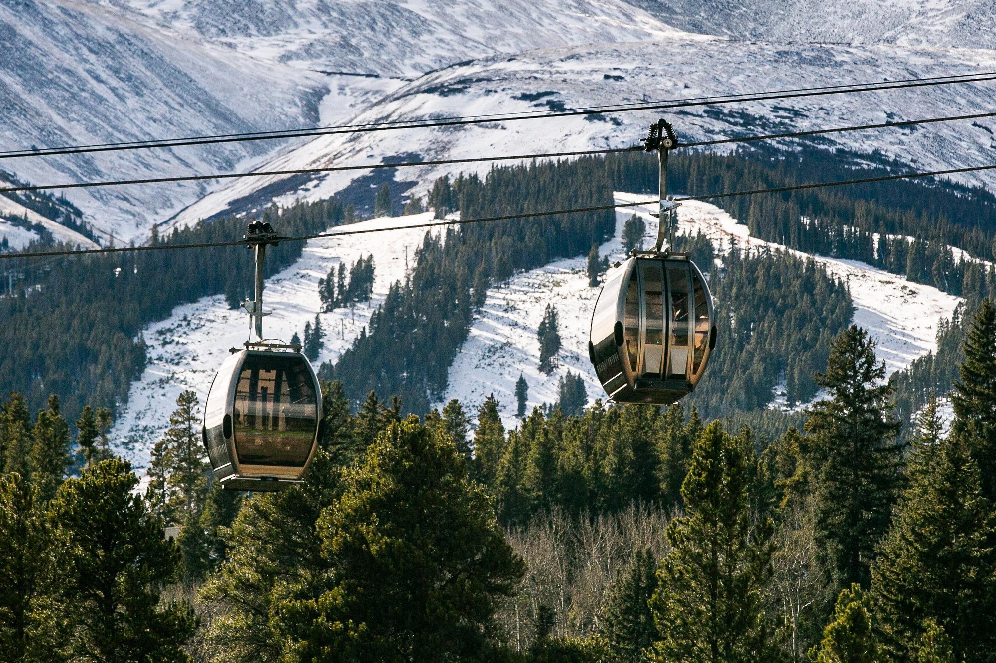 BRECKENRIDGE-SKI-AREA-20251128