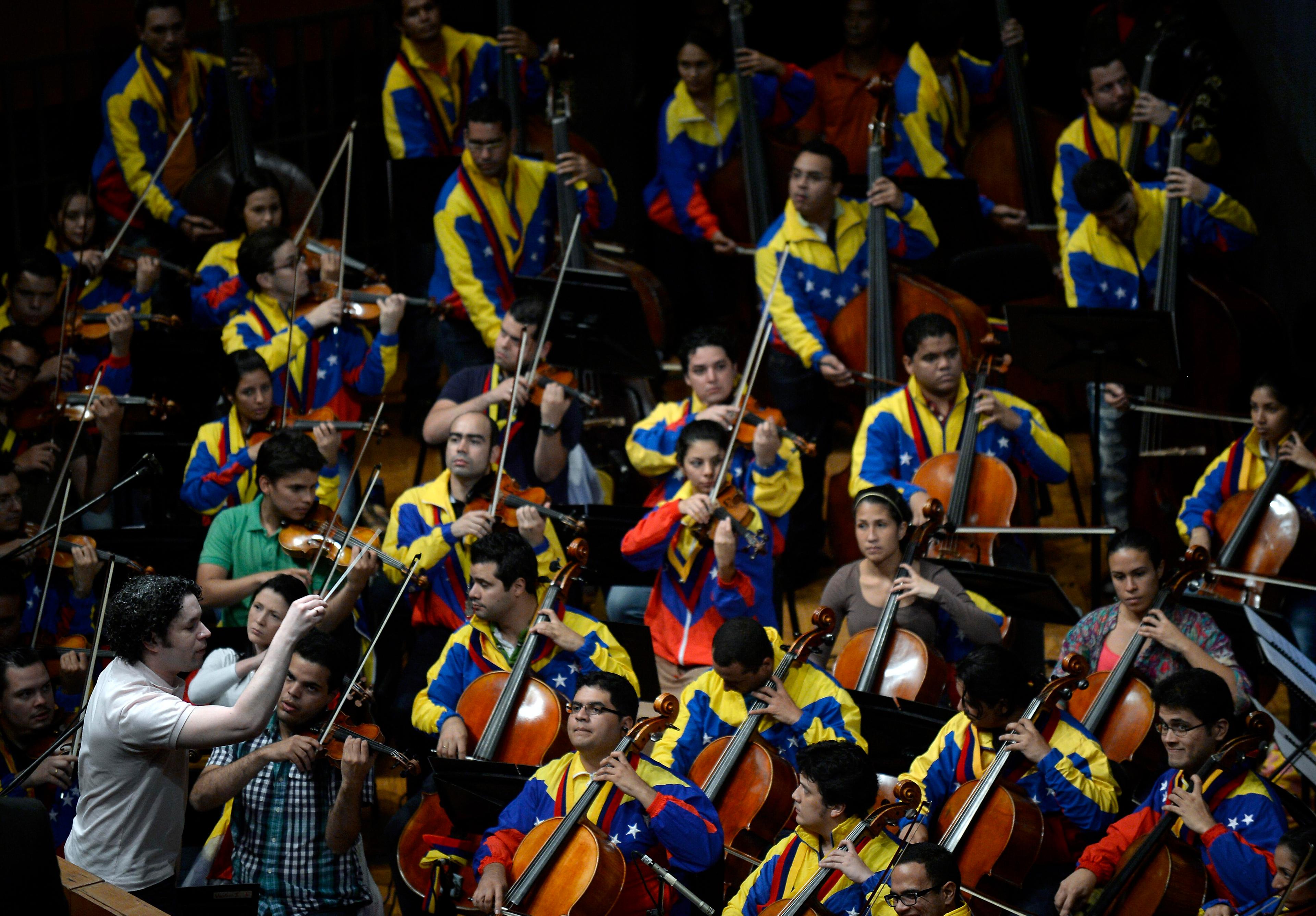 The Simón Bolívar Symphony Orchestra (SBSO). performing in 2013.